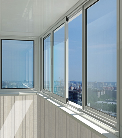 Балконные пластиковые двери REHAU